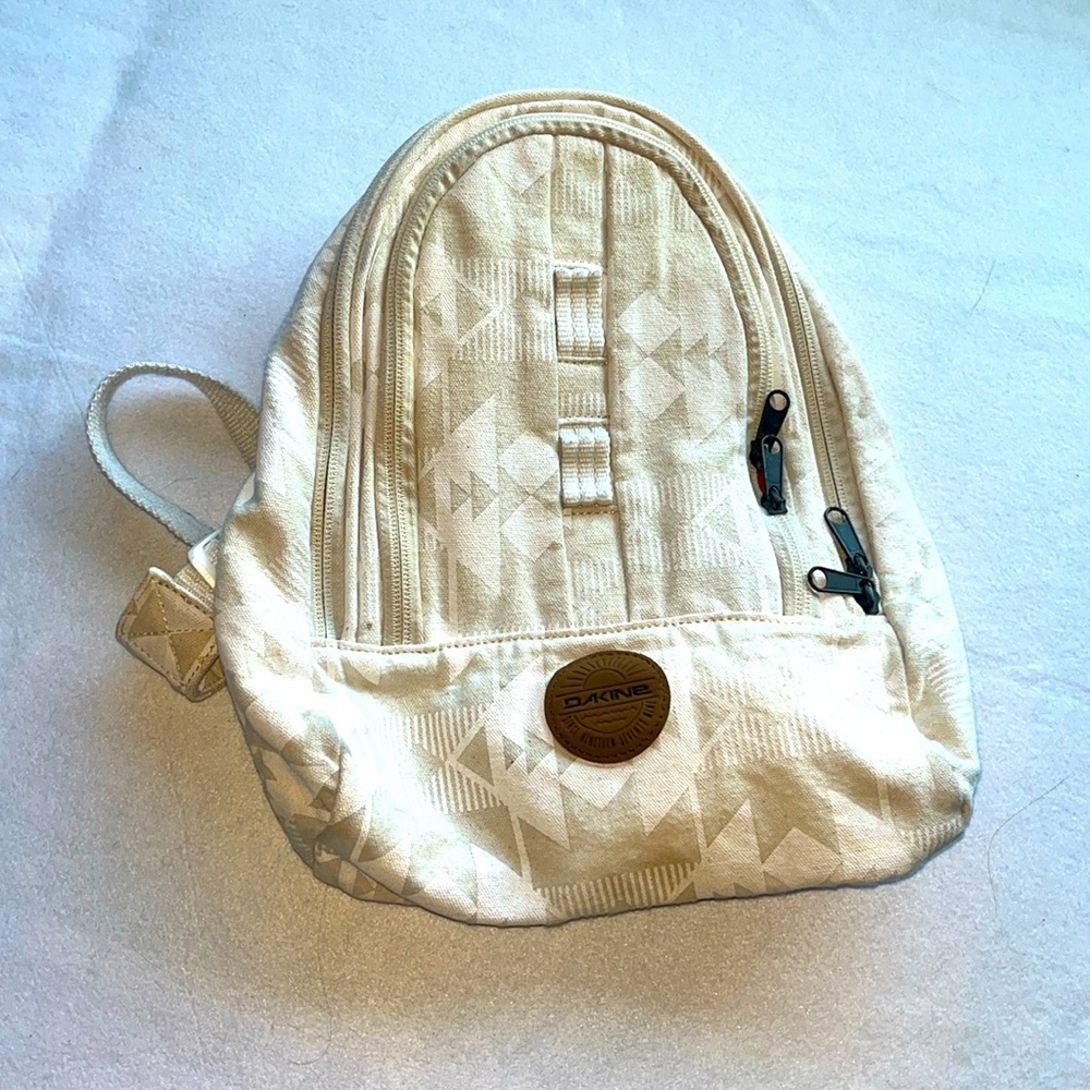 Dakine cosmo canvas mini backpack 6.5 L